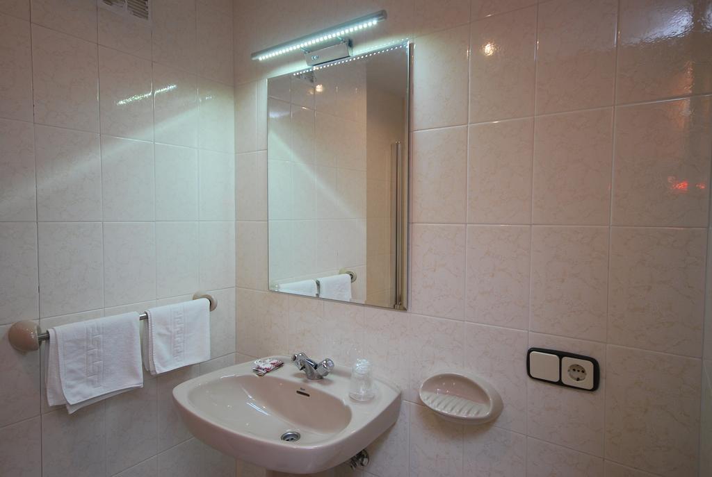 ארנאס דה קבראלס Hotel Principado De Europa מראה חיצוני תמונה