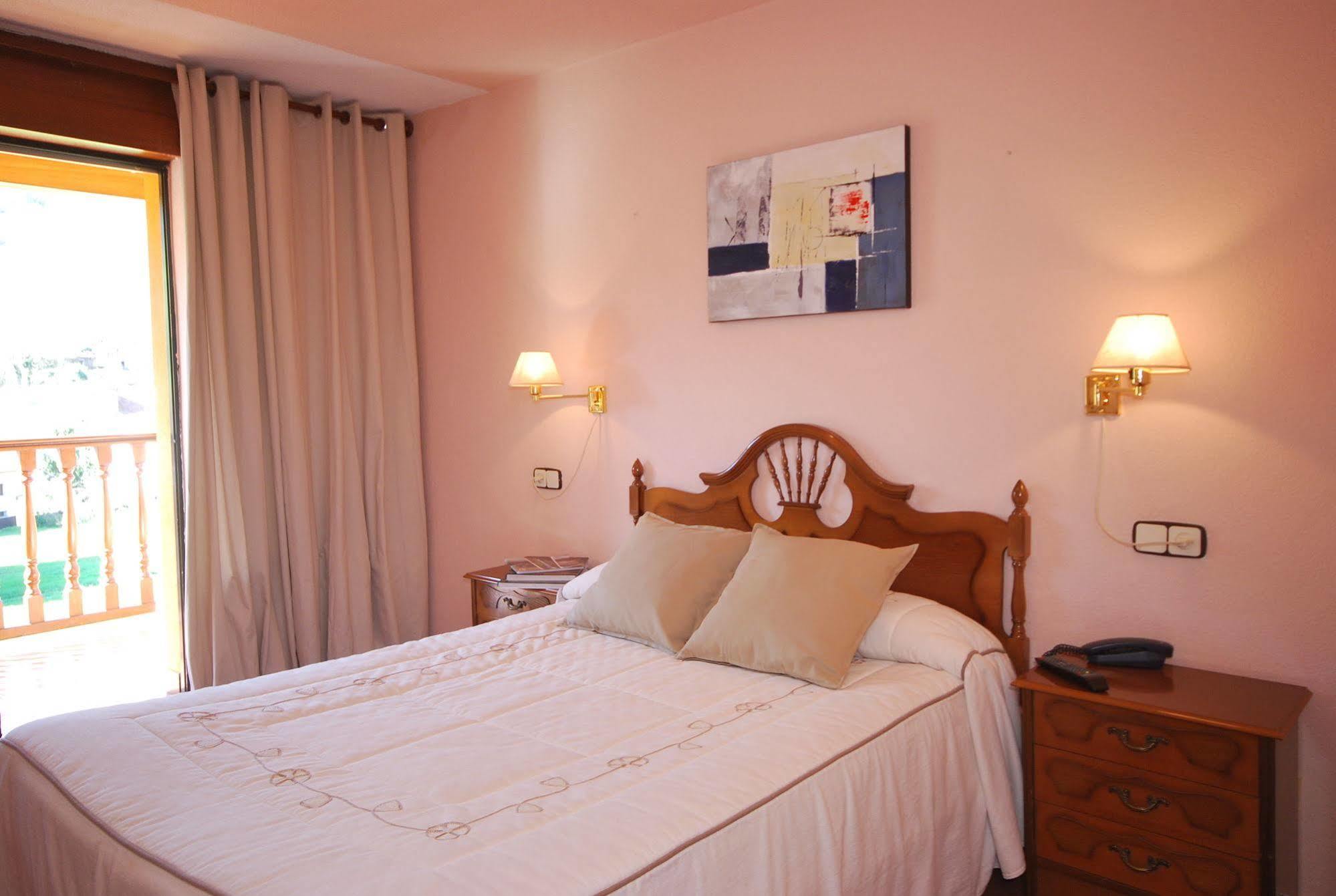 ארנאס דה קבראלס Hotel Principado De Europa מראה חיצוני תמונה
