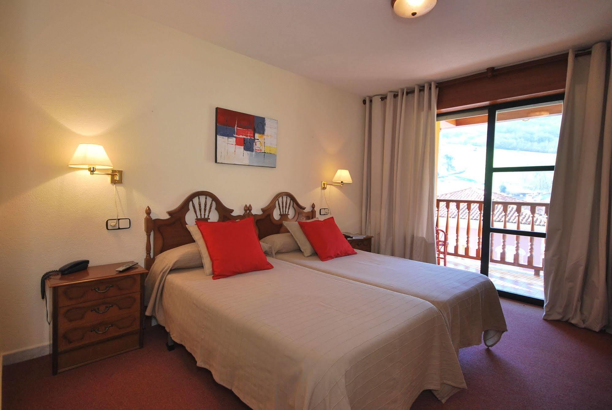 ארנאס דה קבראלס Hotel Principado De Europa מראה חיצוני תמונה